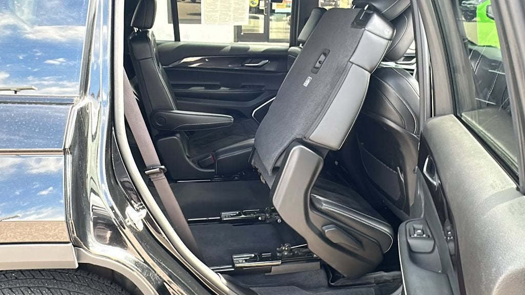 2022 Jeep Grand Cherokee L Altitude