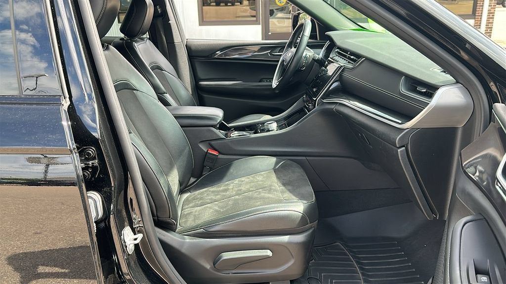 2022 Jeep Grand Cherokee L Altitude
