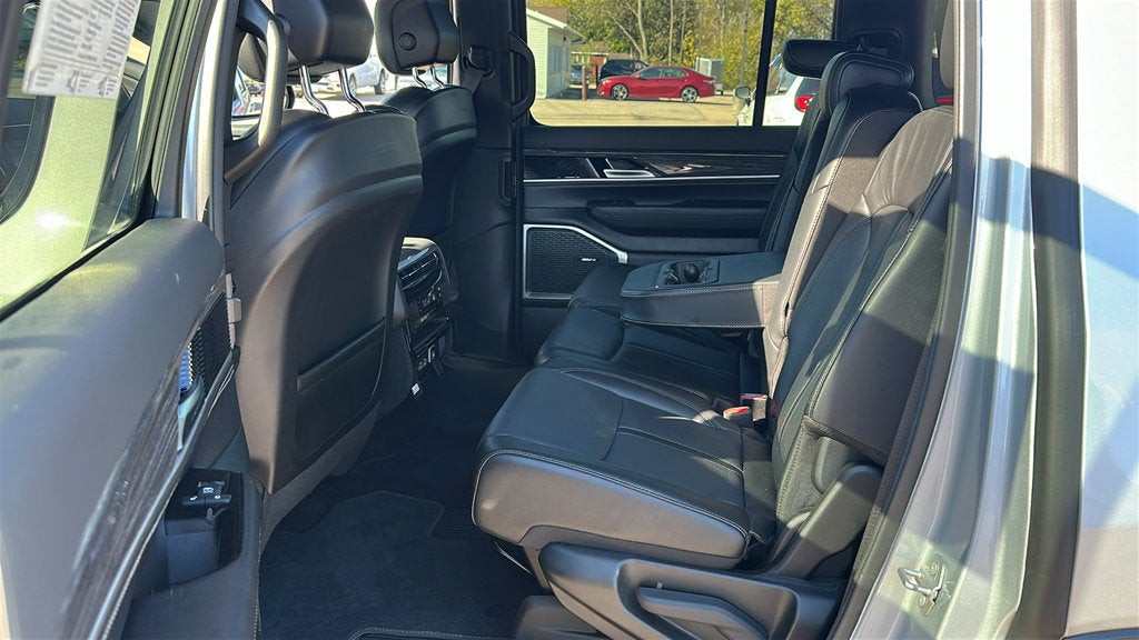 2022 Jeep Wagoneer Series II