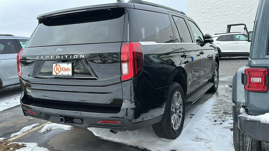2025 Ford Expedition Active