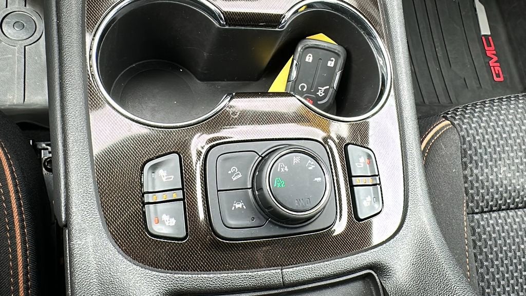 2022 GMC Acadia AT4