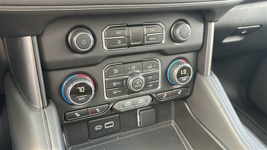 2024 Chevrolet Suburban LT