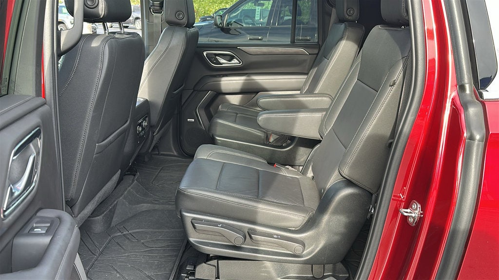 2024 Chevrolet Suburban LT