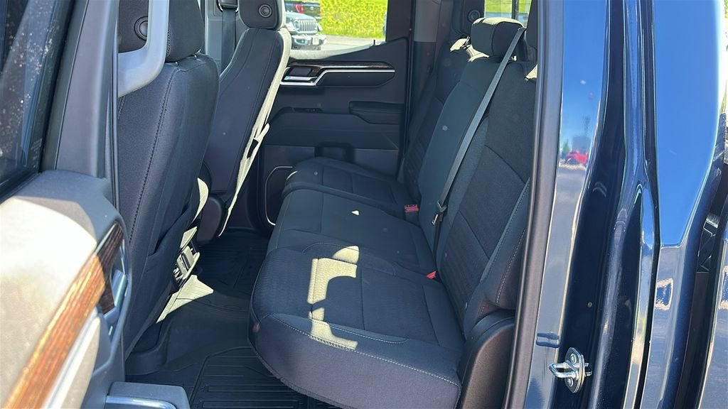 2023 GMC Sierra 1500 SLE