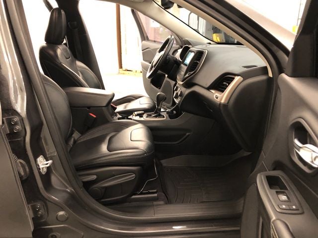 2016 Jeep Cherokee Limited TOW PACKAGE