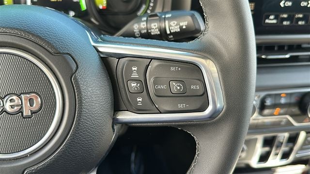 2025 Jeep Wrangler Sahara 4xe TARGA ROOF
