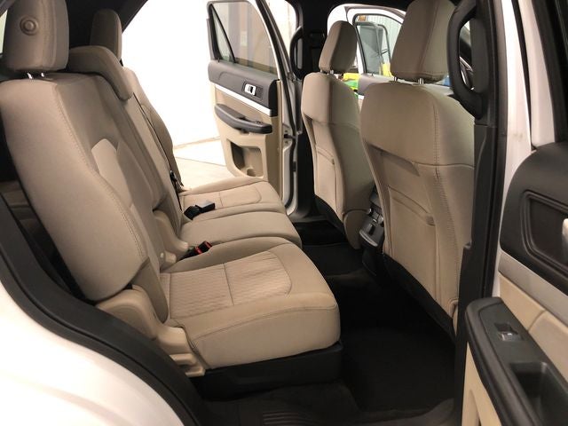 2018 Ford Explorer Base TOW PACKAGE