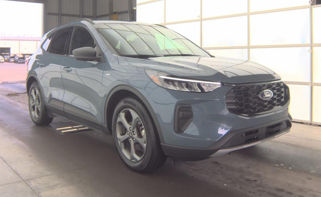 2025 Ford Escape Hybrid ST-Line TECH 1