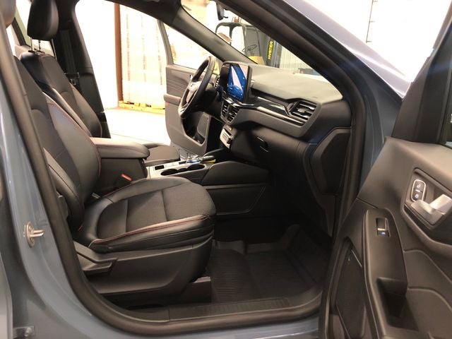 2025 Ford Escape Hybrid ST-Line TECH 1