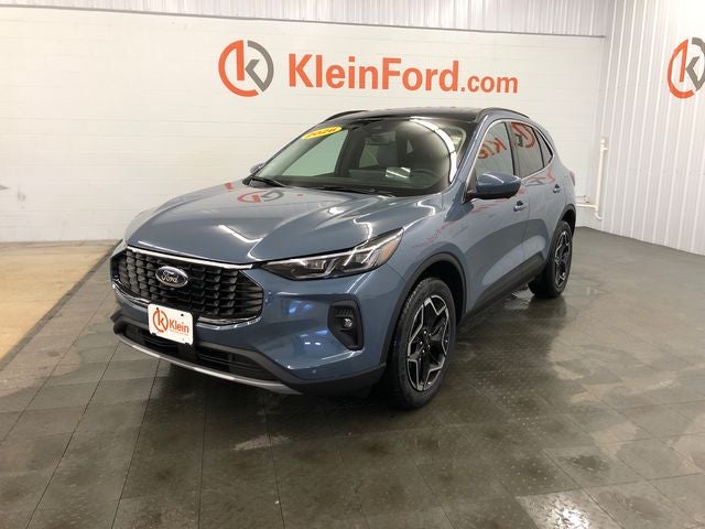 2026 Ford Escape Platinum