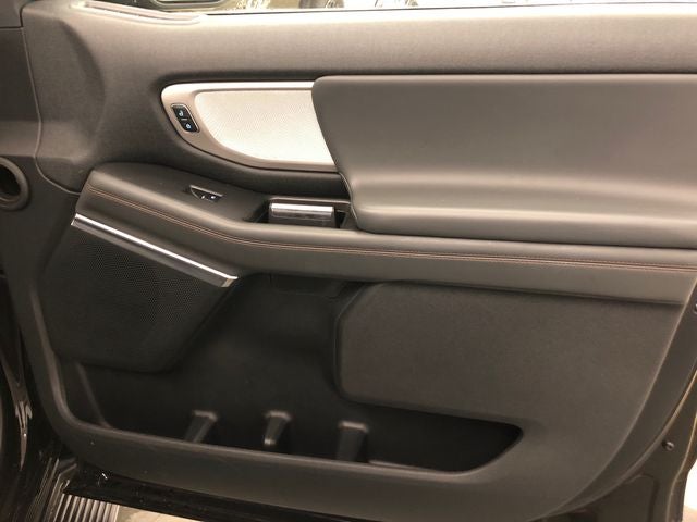 2025 Ford Expedition Max Active 202A/ROOF