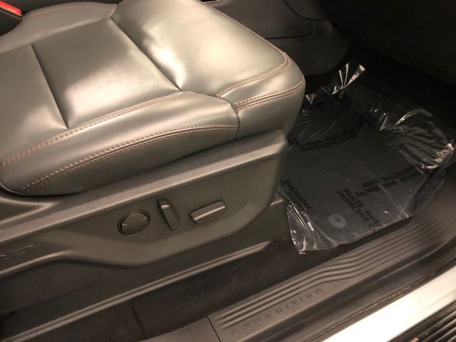 2025 Ford Expedition Max Active 202A/ROOF