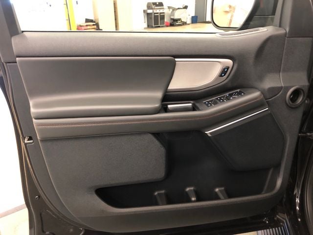 2025 Ford Expedition Active 202A/ROOF