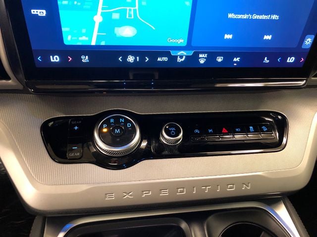 2025 Ford Expedition Active 202A/ROOF