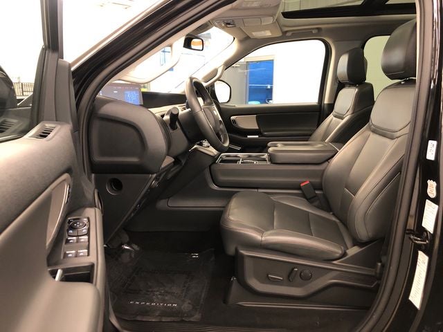 2025 Ford Expedition Active 202A/ROOF