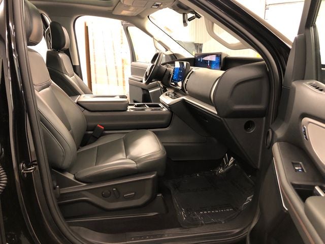 2025 Ford Expedition Active 202A/ROOF