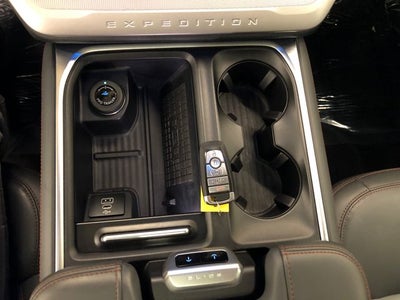 2025 Ford Expedition Active 202A/ROOF