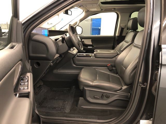 2025 Ford Expedition Active 202A/ROOF