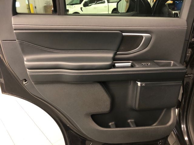 2025 Ford Expedition Platinum STEALTH