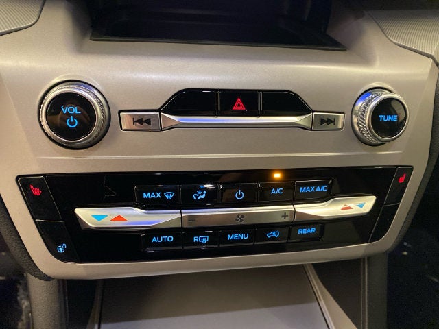 2023 Ford Explorer XLT SPORT/TOW PACKAGE