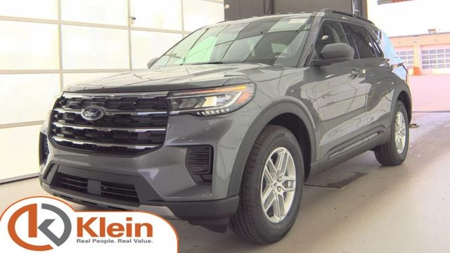 2026 Ford Explorer Active 4WD's photo
