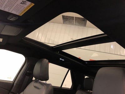 2025 Ford Explorer ST-Line STREET PACK/ROOF/PREMIUM