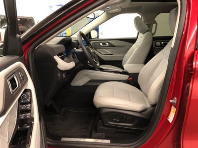 2025 Ford Explorer Platinum ULTIMATE PACKAGE