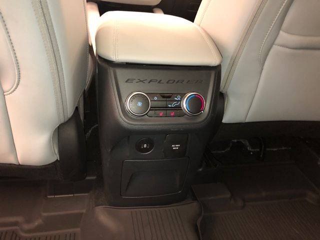 2025 Ford Explorer Platinum ULTIMATE PACKAGE