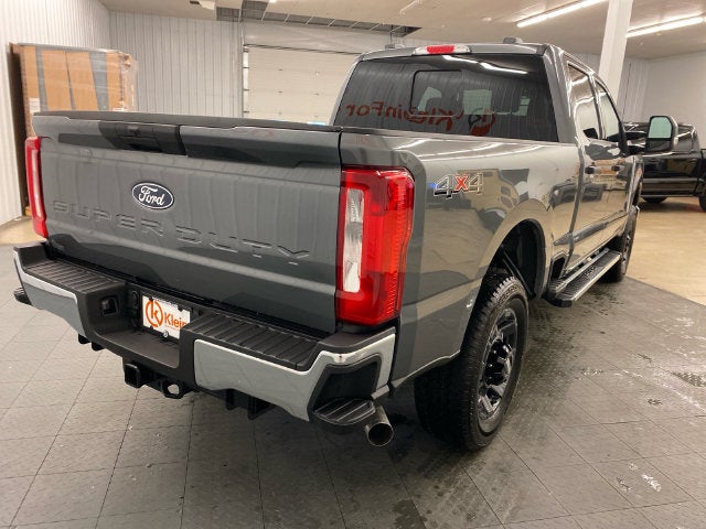 2027 Ford F-250SD XLT