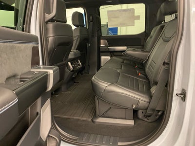 2027 Ford F-250SD Platinum