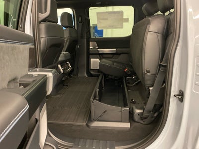 2027 Ford F-250SD Platinum
