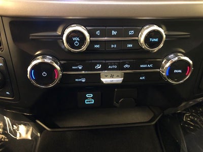 2024 Ford F-150 XLT LONG BOX