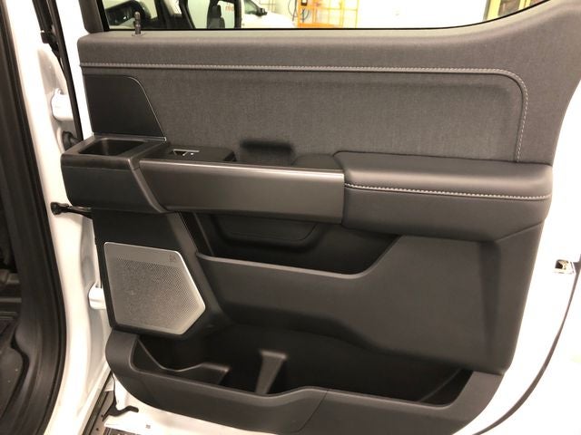 2024 Ford F-150 Lariat 502A/BLACK APPEARANCE PLUS