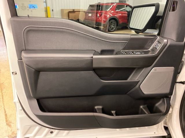 2024 Ford F-150 Lariat ROOF/BLACK APPEARANCE PACKAGE