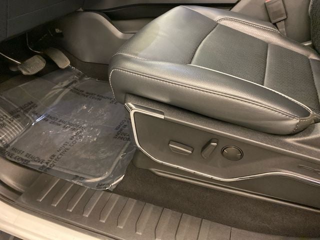 2024 Ford F-150 Lariat ROOF/BLACK APPEARANCE PACKAGE