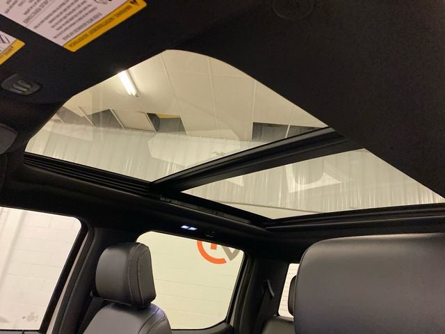 2024 Ford F-150 Lariat ROOF/BLACK APPEARANCE PACKAGE