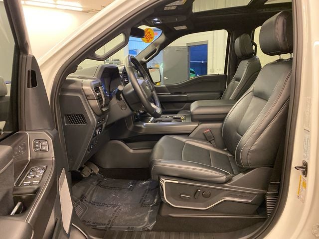 2024 Ford F-150 Lariat ROOF/BLACK APPEARANCE PACKAGE