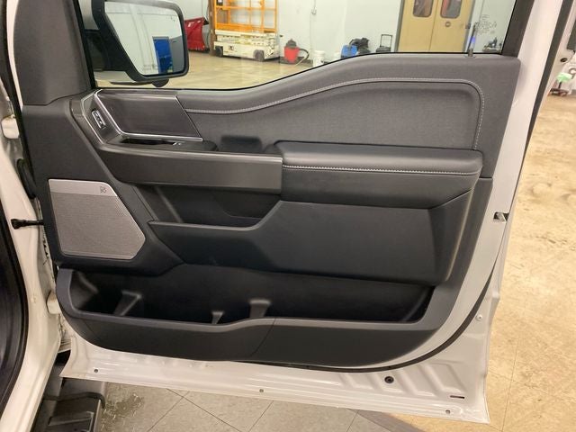 2024 Ford F-150 Lariat ROOF/BLACK APPEARANCE PACKAGE