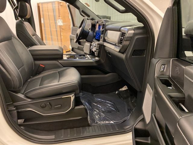 2024 Ford F-150 Lariat ROOF/BLACK APPEARANCE PACKAGE