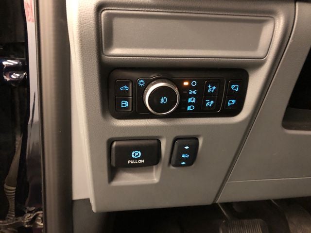 2025 Ford F-150 Lariat CHROME PACKAGE