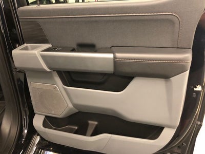 2025 Ford F-150 Lariat CHROME PACKAGE