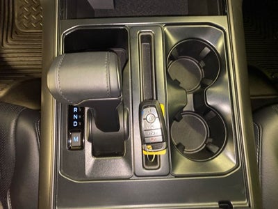 2025 Ford F-150 Lariat BLACK APPEARANCE PACKAGE