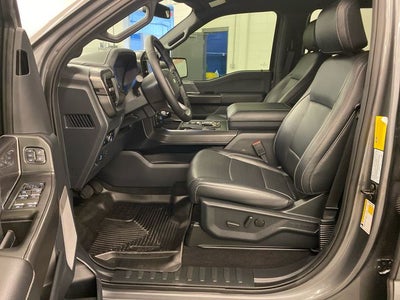 2025 Ford F-150 Lariat BLACK APPEARANCE PACKAGE