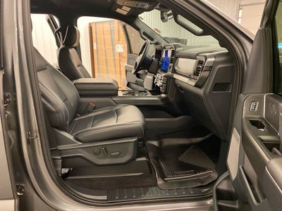 2025 Ford F-150 Lariat BLACK APPEARANCE PACKAGE
