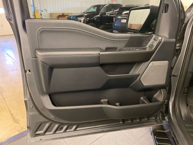 2024 Ford F-150 Lariat BLACK APPEARNCE/ROOF