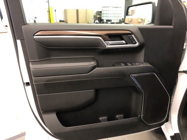 2025 Chevrolet Silverado 1500 LT LT1
