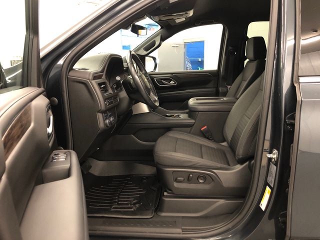 2022 Chevrolet Suburban LS