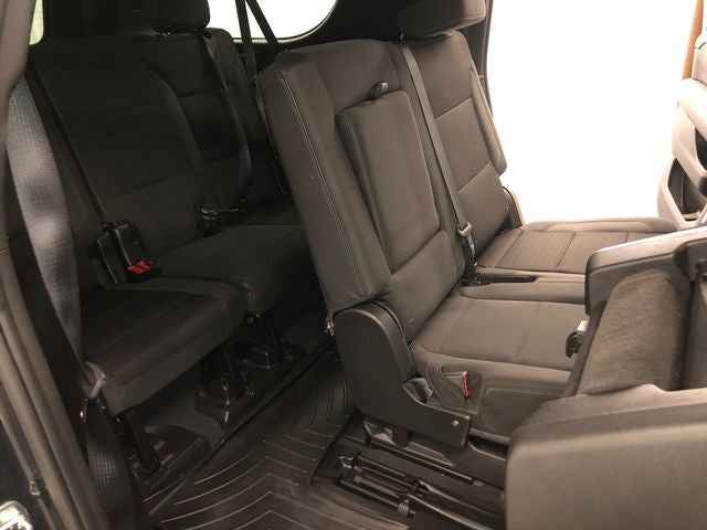 2022 Chevrolet Suburban LS