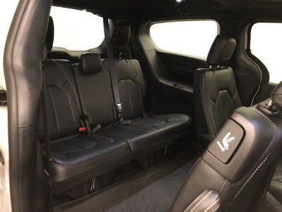 2023 Chrysler Pacifica Touring L S APPEARANCE PACKAGE