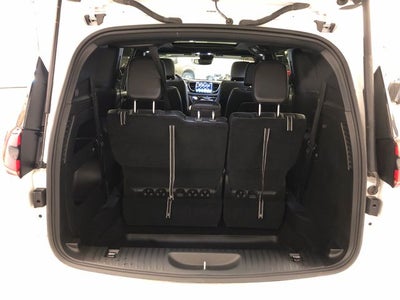 2023 Chrysler Pacifica Touring L S APPEARANCE PACKAGE